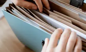 Ustanowienie hipoteki samemu czy przez notariusza - co wybrać?